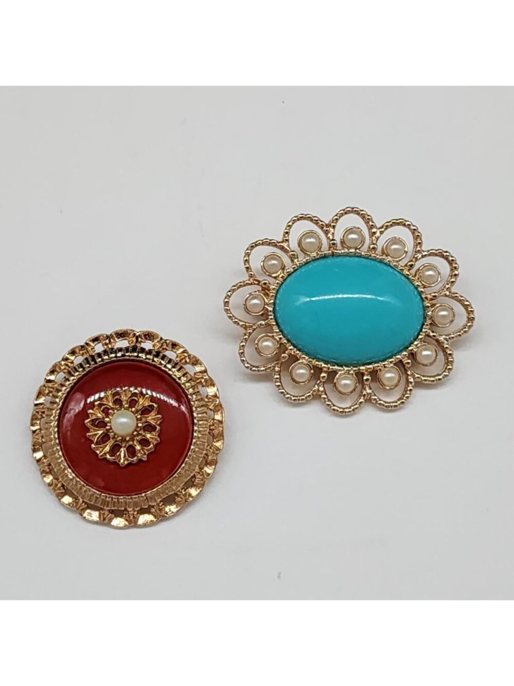 2 Sarah Coventry Westminster Brooch & Oval Blue Cabochon Brooch Vintage